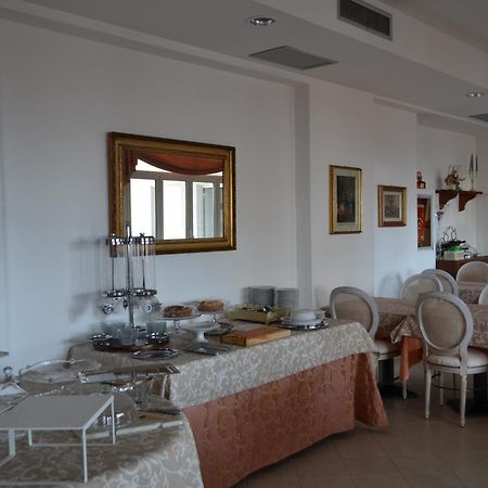 Hotel Noris Finale Ligure Exterior photo