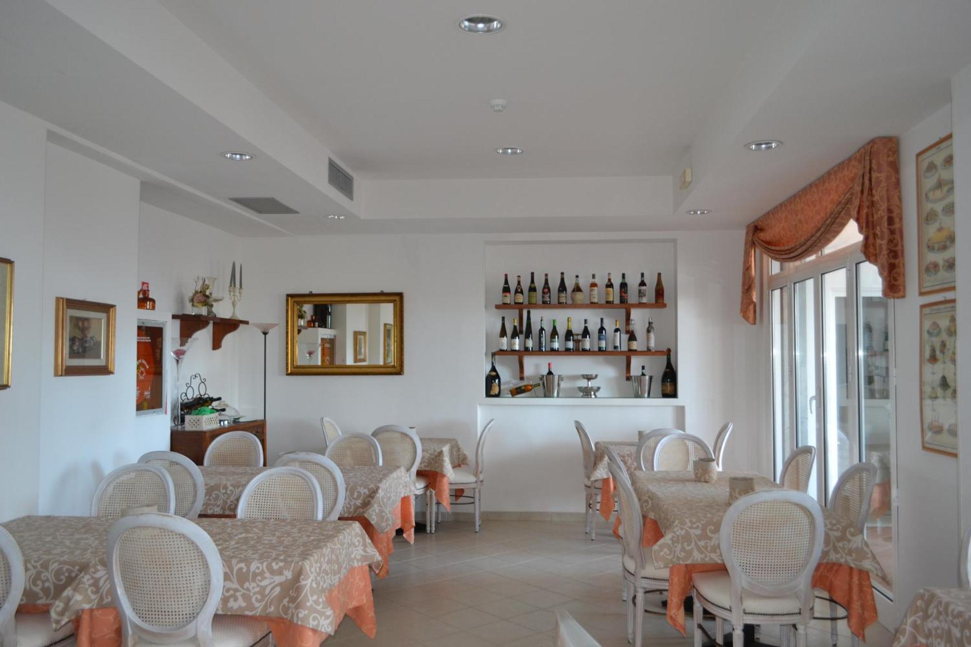 Hotel Noris Finale Ligure Exterior photo