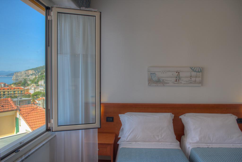 Hotel Noris Finale Ligure Exterior photo