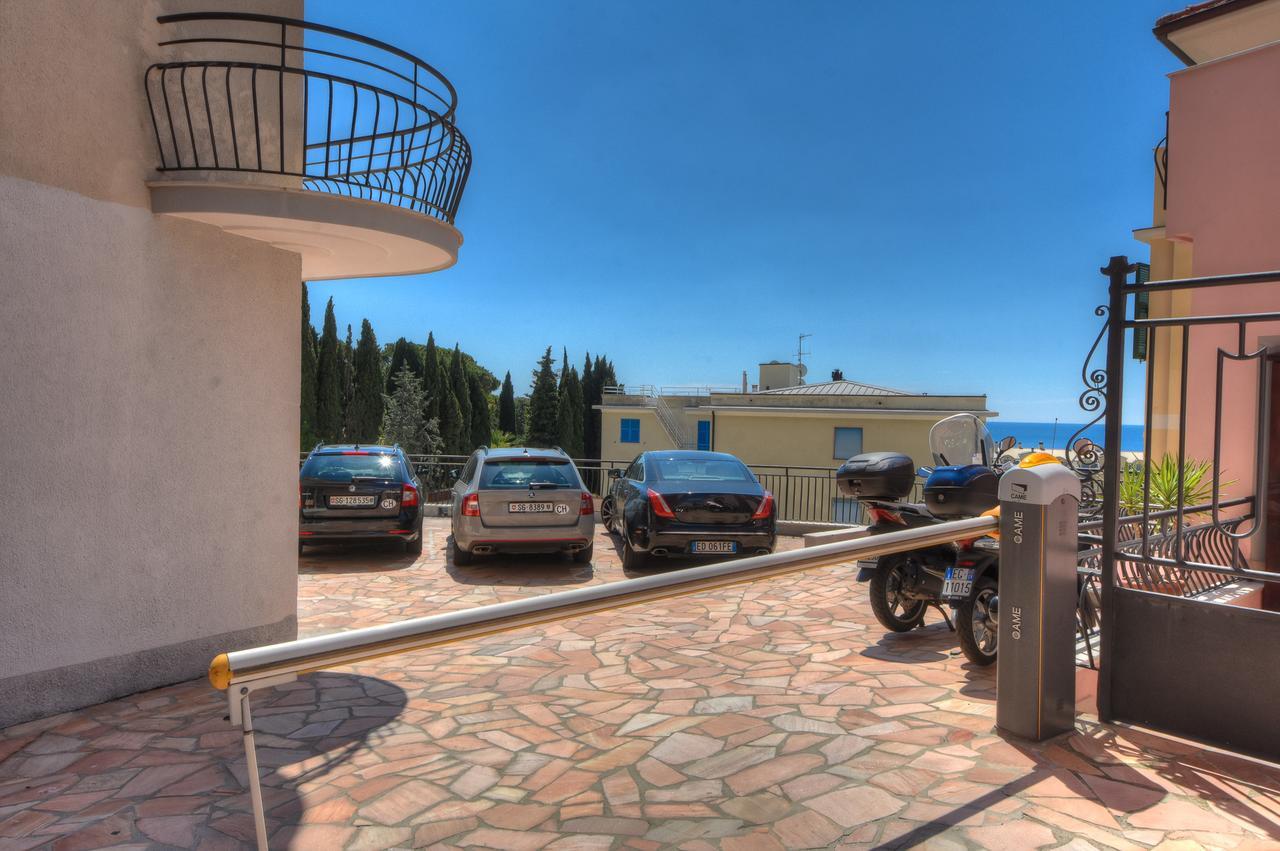 Hotel Noris Finale Ligure Exterior photo